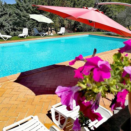 Agriturismo Longetti アッシジ エクステリア 写真
