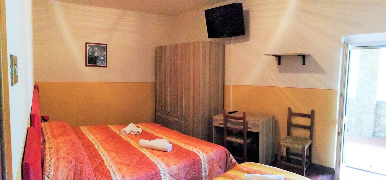 Agriturismo Longetti アッシジ エクステリア 写真