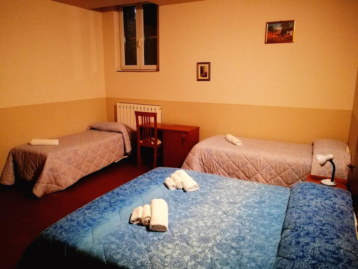 Agriturismo Longetti アッシジ エクステリア 写真