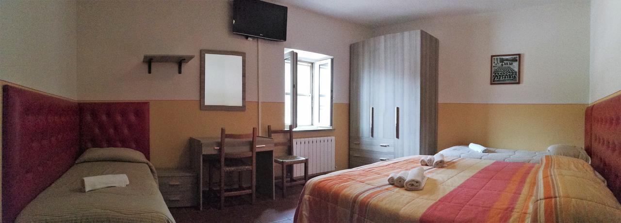Agriturismo Longetti アッシジ エクステリア 写真